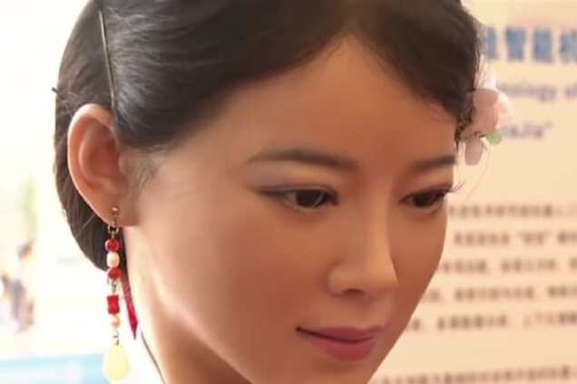 Человекоподобный робот