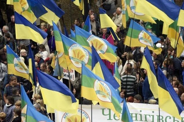 Власти нужно остановить налоговый грабеж аграриев – экономист