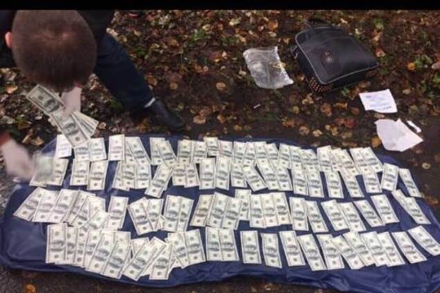 Начальника Фонда госимущества задержали за взятку