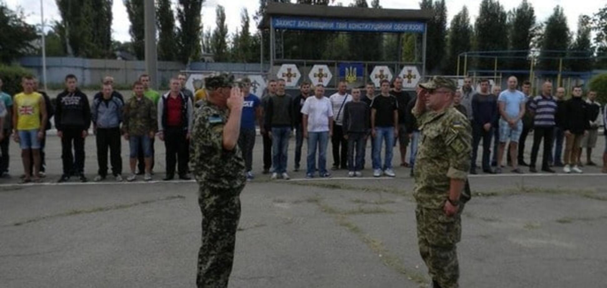 В Запорожье призвали полтысячи срочников