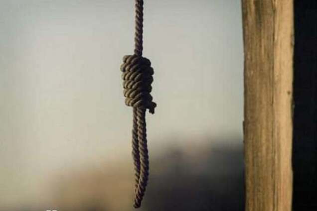 Пока мама в школе: на Донбассе повесился 10-летний отличник