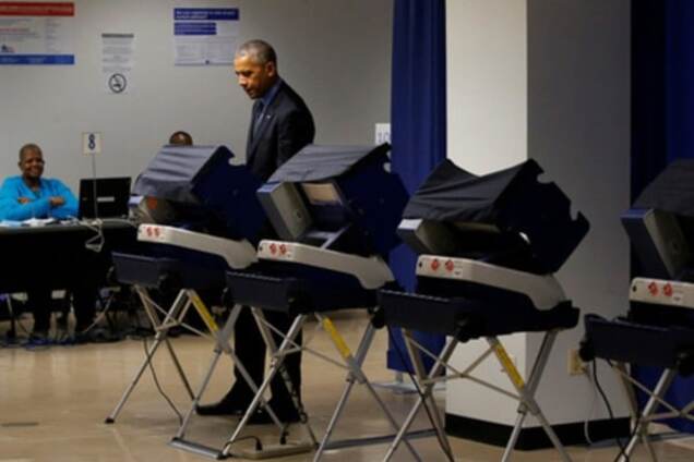Барак Обама досрочно проголосовал