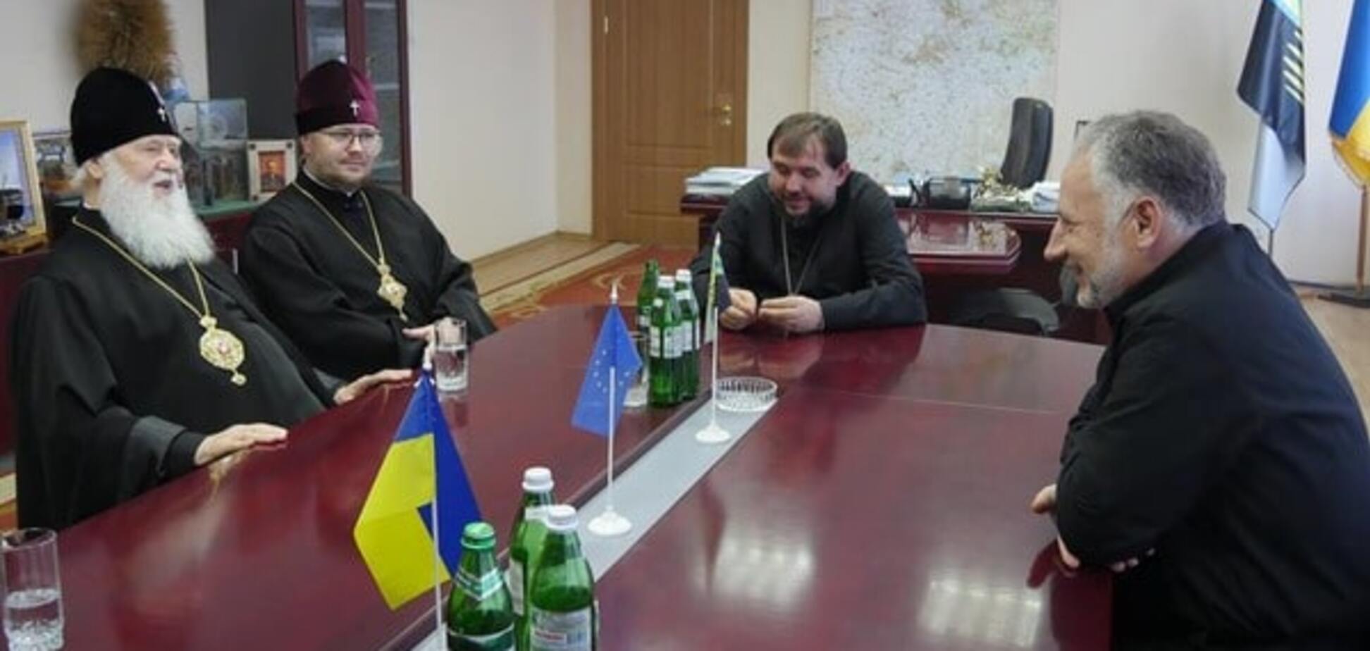 Патриарх Филарет посетил линию фронта на Донбассе