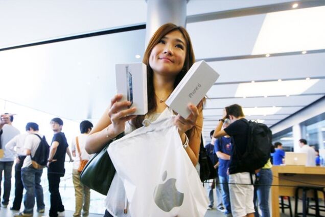 Китаянка с iPhone