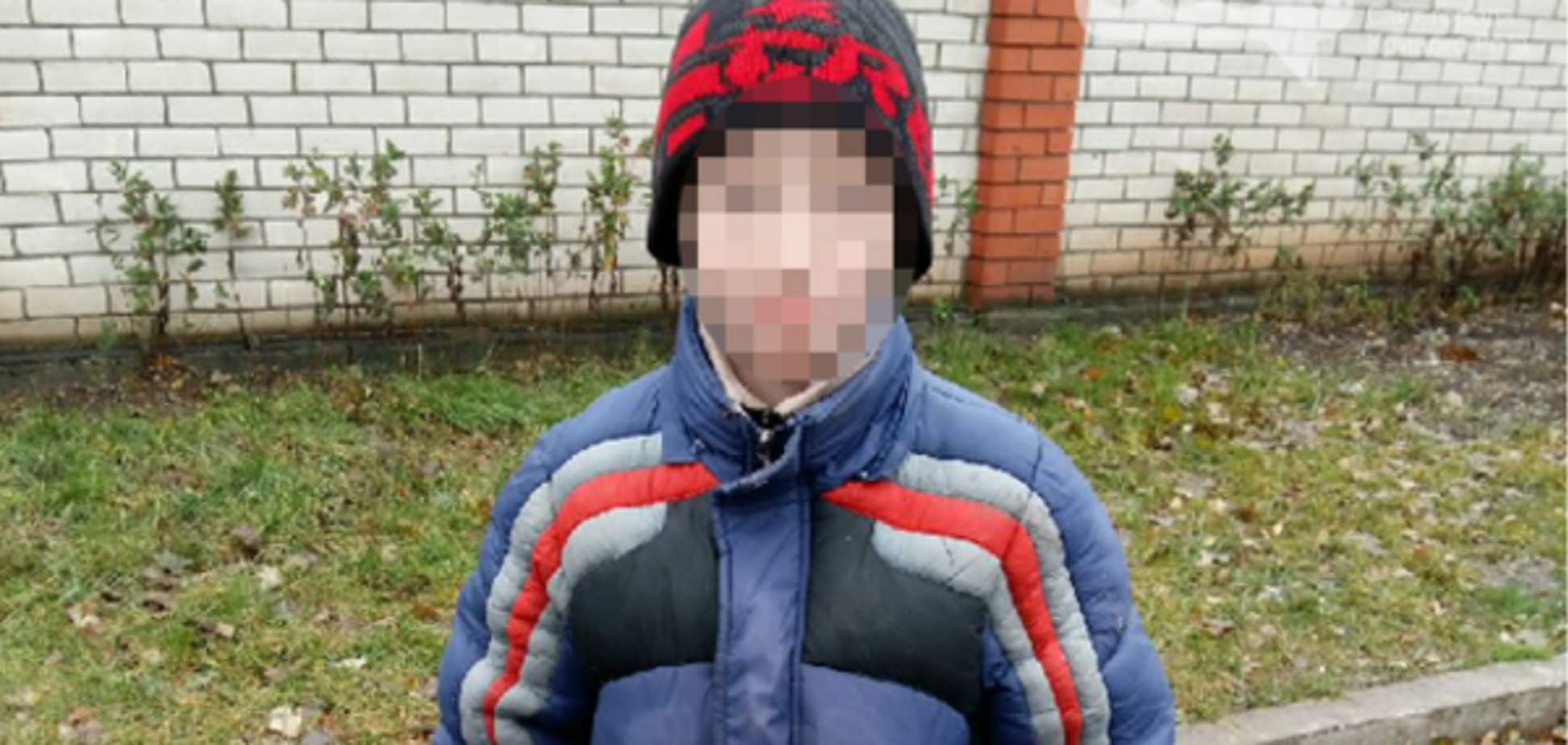 Регулярно избивали: на Днепропетровщине мальчик сбежал из дома