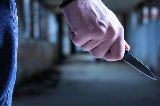 Ограбление с ножом