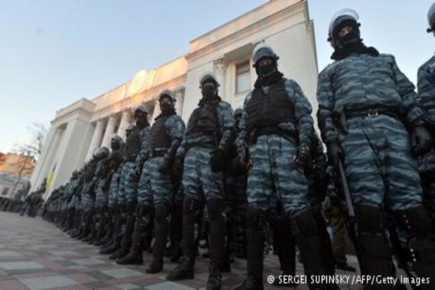 Суд випустив обвинувачуваного у вбивствах на Майдані 'беркутівця'