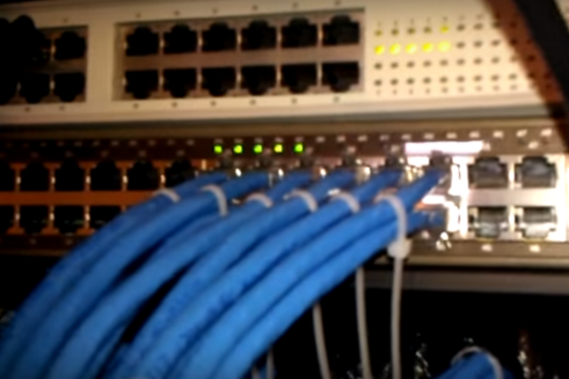 Полиция показала в отчете о закрытии крупнейшего пиратского сайта Украины видео 2012 года