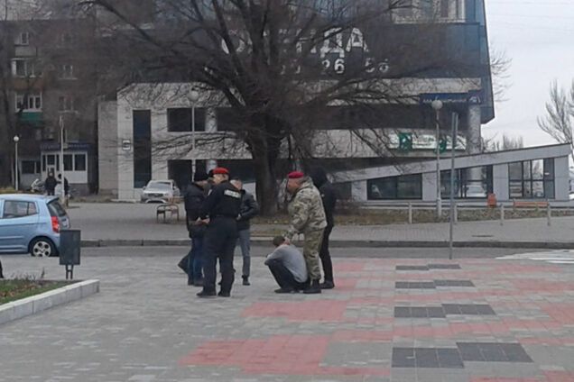 В центре Запорожья полуобнаженный мужчина гнался за вором