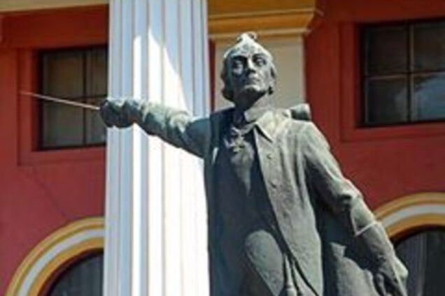 Пам\u0027ятник Олександру Суворову