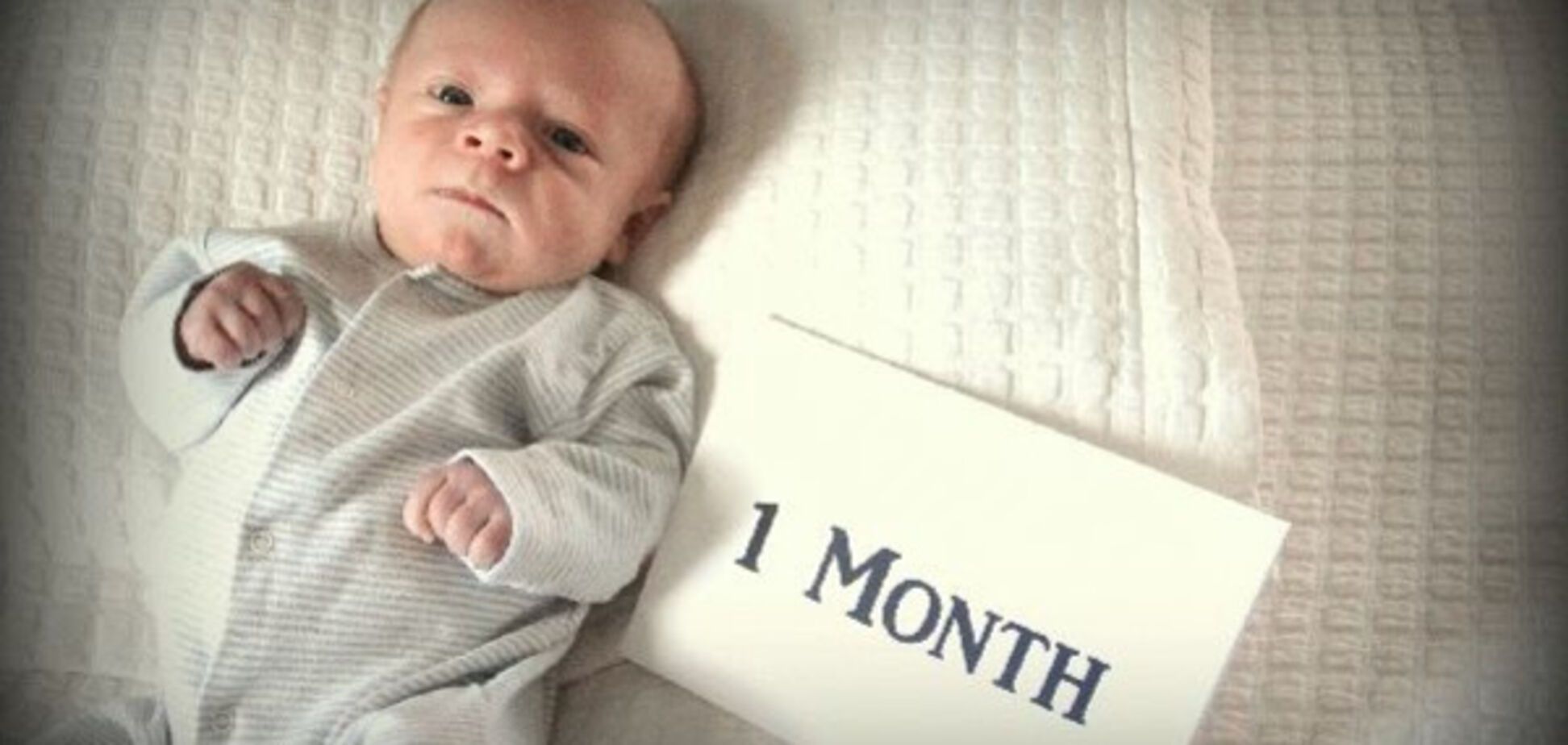 Что умеет ребенок на первом месяце жизни 