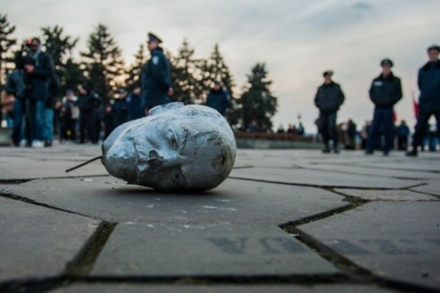 декоммунизация