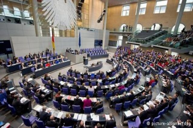 ХДС і СДПН почали роздумувати, з чим іти на вибори