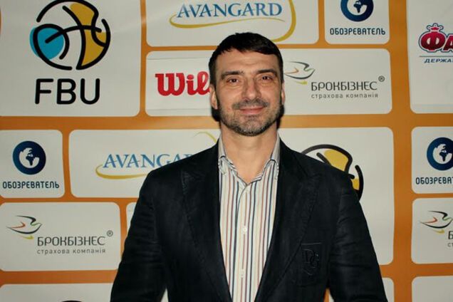 Владимир Холопов