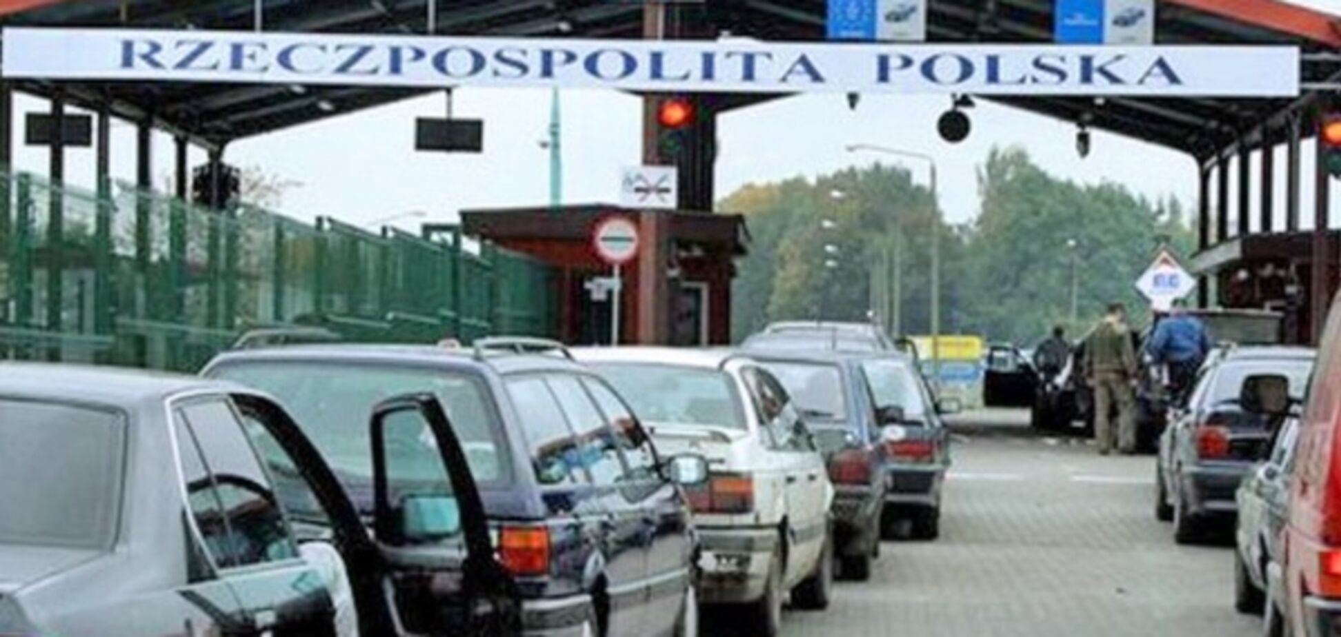Черги на кордоні України з Польщею