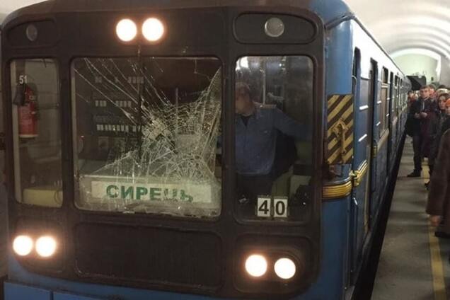 суицид в метро