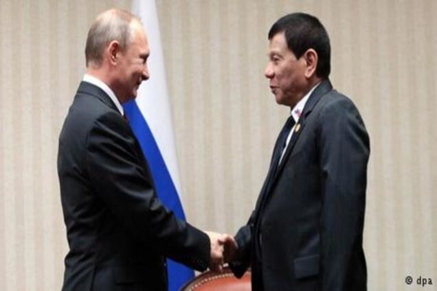 Філіппінський президент на зустрічі з Путіним обрушився з критикою на Захід