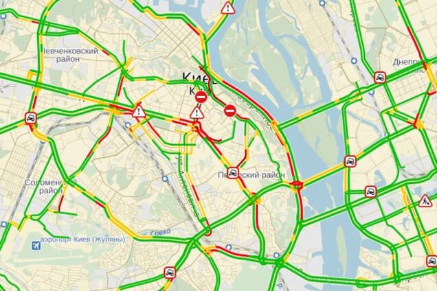 ДТП и заторы: в Киеве зафиксированы 6-балльные пробки