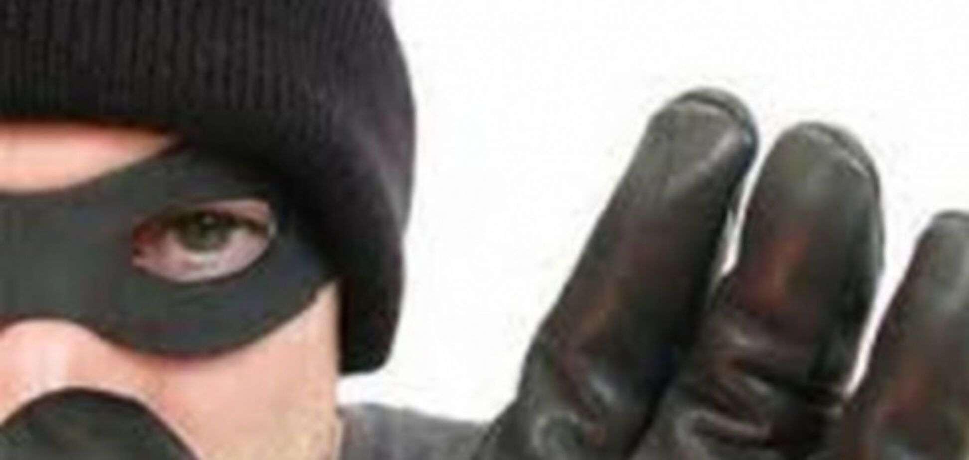 На Полтавщині жінку обікрали у лікарні