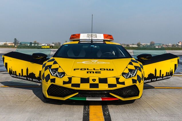Lamborghini Huracan «Follow me»