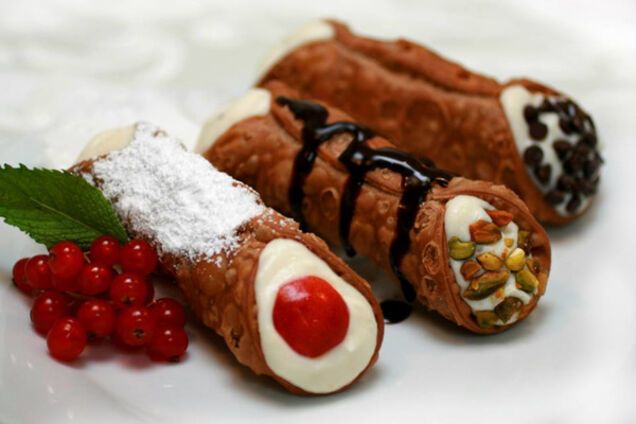 Канноли с кремом из рикотты