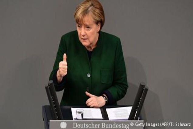 Меркель розкритикувала наміри Трампа щодо виходу з ТPP