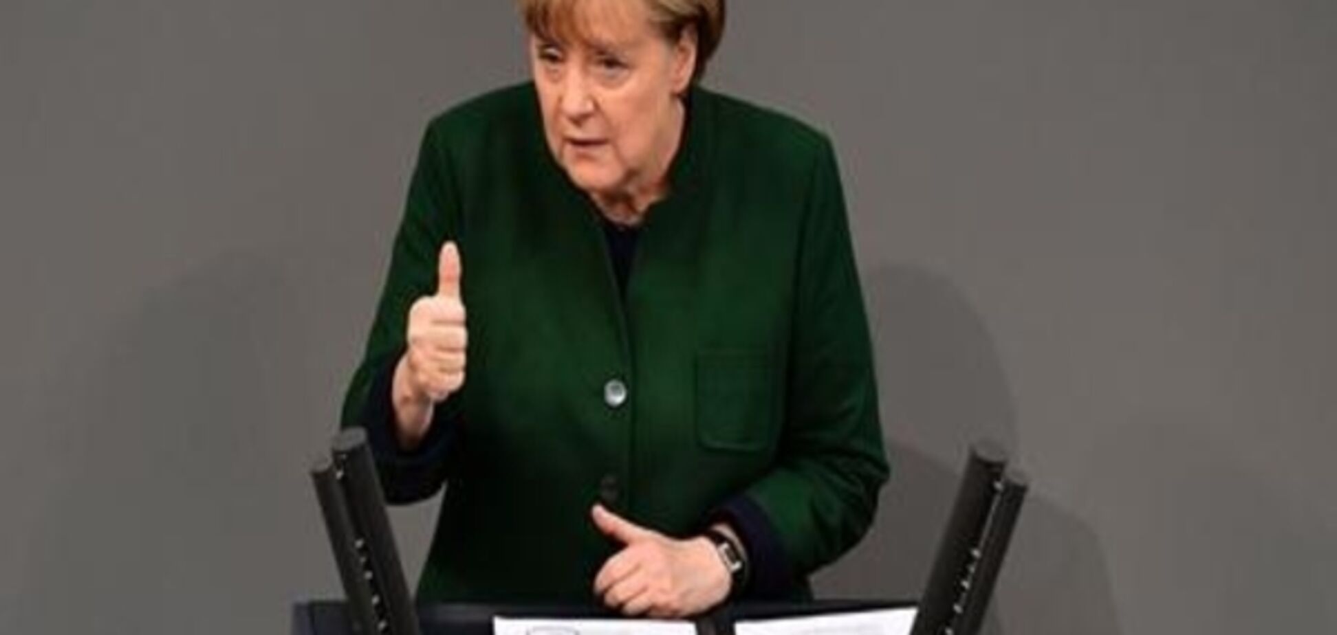 Меркель розкритикувала наміри Трампа щодо виходу з ТPP