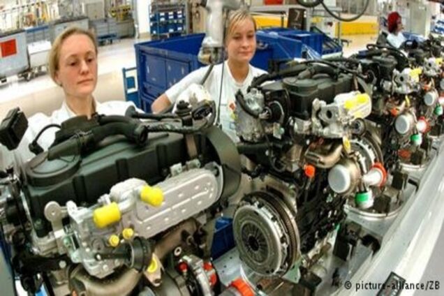 Електромобілі - це майбутнє, але вони знищують робочі місця