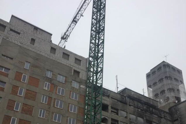 надстройка на Доме профсоюзов