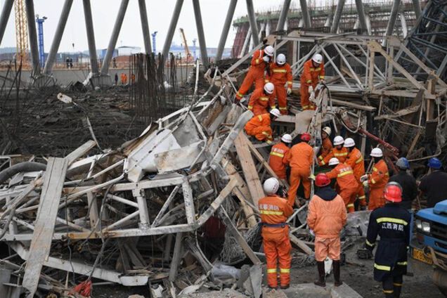 Обвал електростанції у Китаї