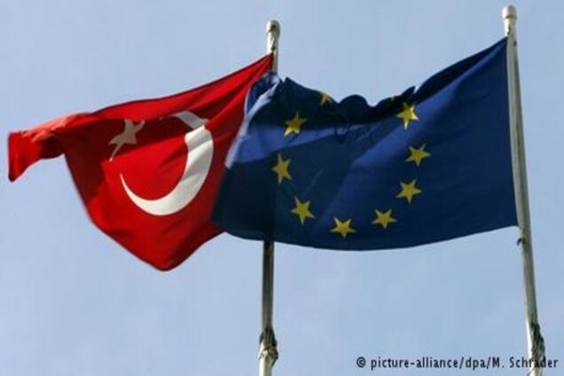 Берлін застерігає від подальшої ескалації суперечки між ЄС та Туреччиною