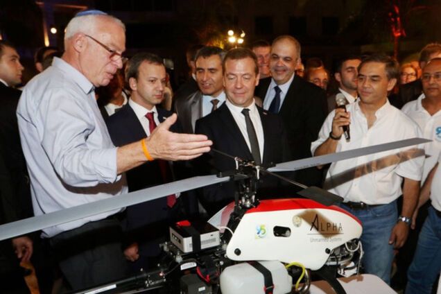 Дмитрий Медведев