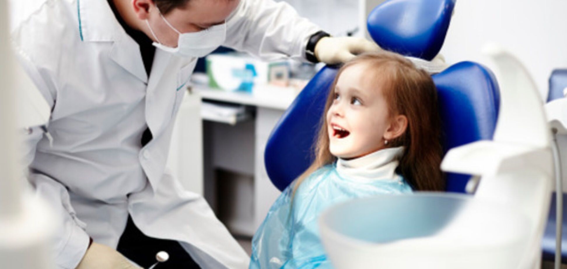 Перший візит дитини до стоматолога: як підготуватися батькам