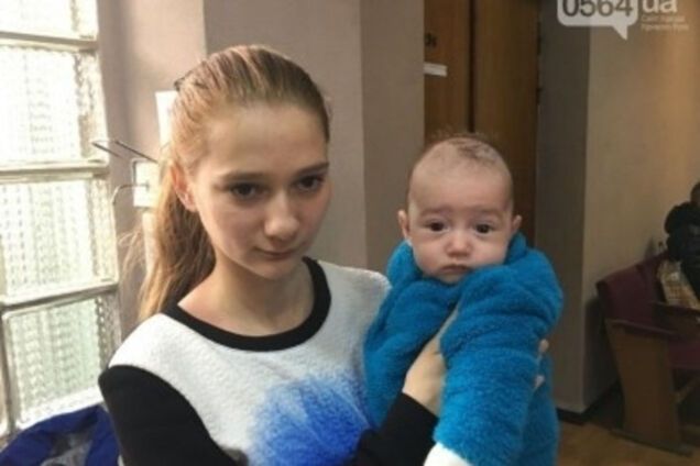 На Днепропетровщине сироте, получившей комнату в общежитии, устроили погром