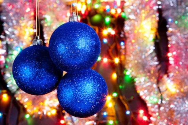 На Рівненщині виготовляли ялинкові прикраси для знедолених діток