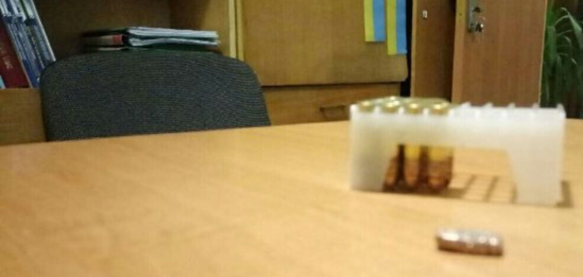 Недитячі іграшки: на Закарпатті третьокласник приніс до школи патрони