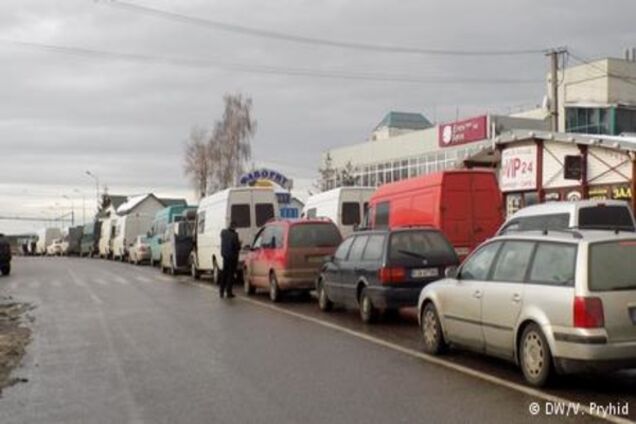 Українсько-польський кордон: хто винен у чергах на КПП і що з цим робити