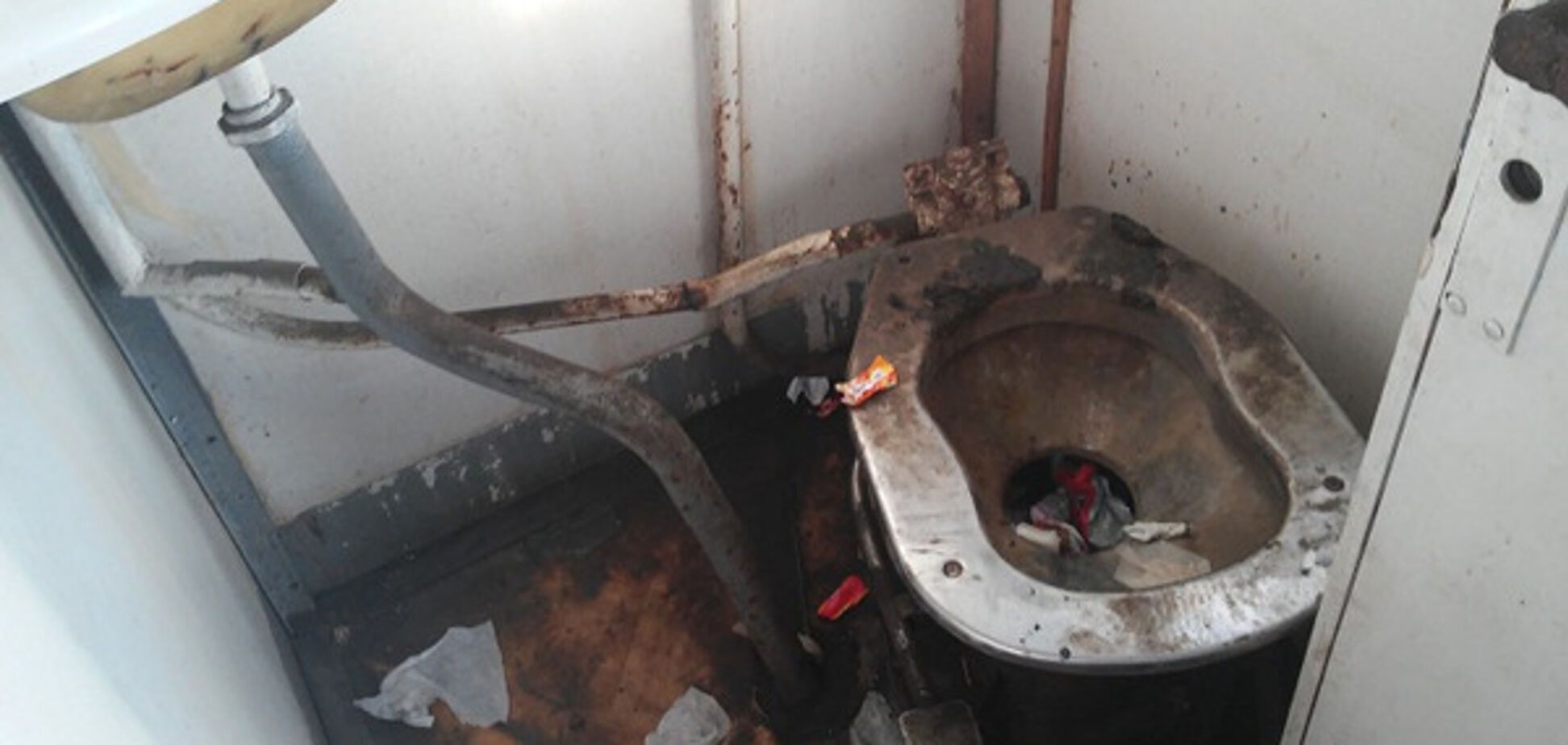 Как из фильма ужасов: сеть шокировали фото запорожской электрички