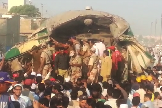 Поезд в Пакистане