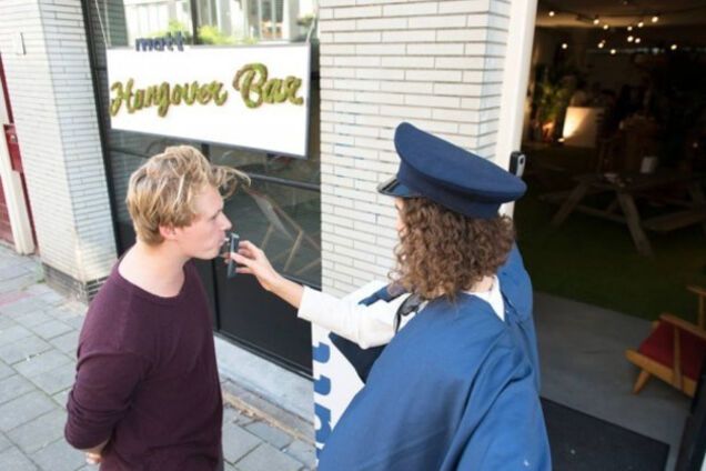 В Амстердаме открылся антипохмельный бар The Hangover Bar