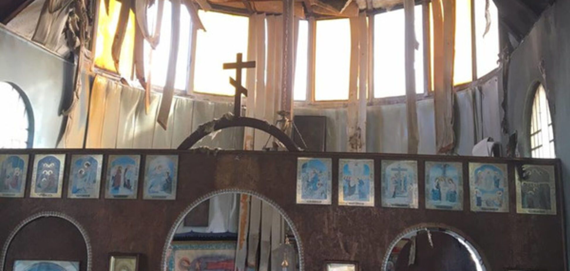 В Мариуполе ночью подожгли храм Киевского патриархата