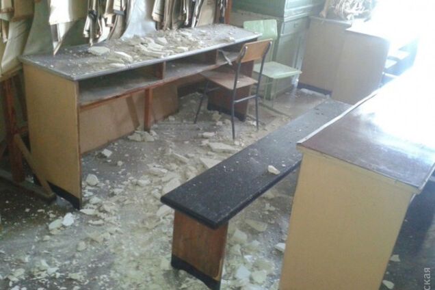 Обвалился потолок