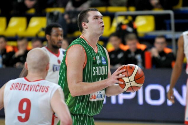 Кирилл Фесенко