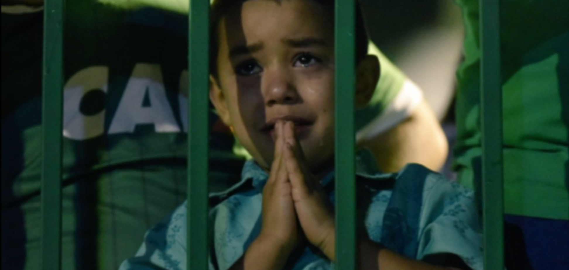 В Бразилии трогательно попрощались с погибшей в авиакатастрофе командой 'Шапекоэнсе': опубликованы фото и видео