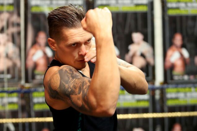 Александр Усик