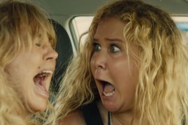 Голди Хоун и Эми Шумер