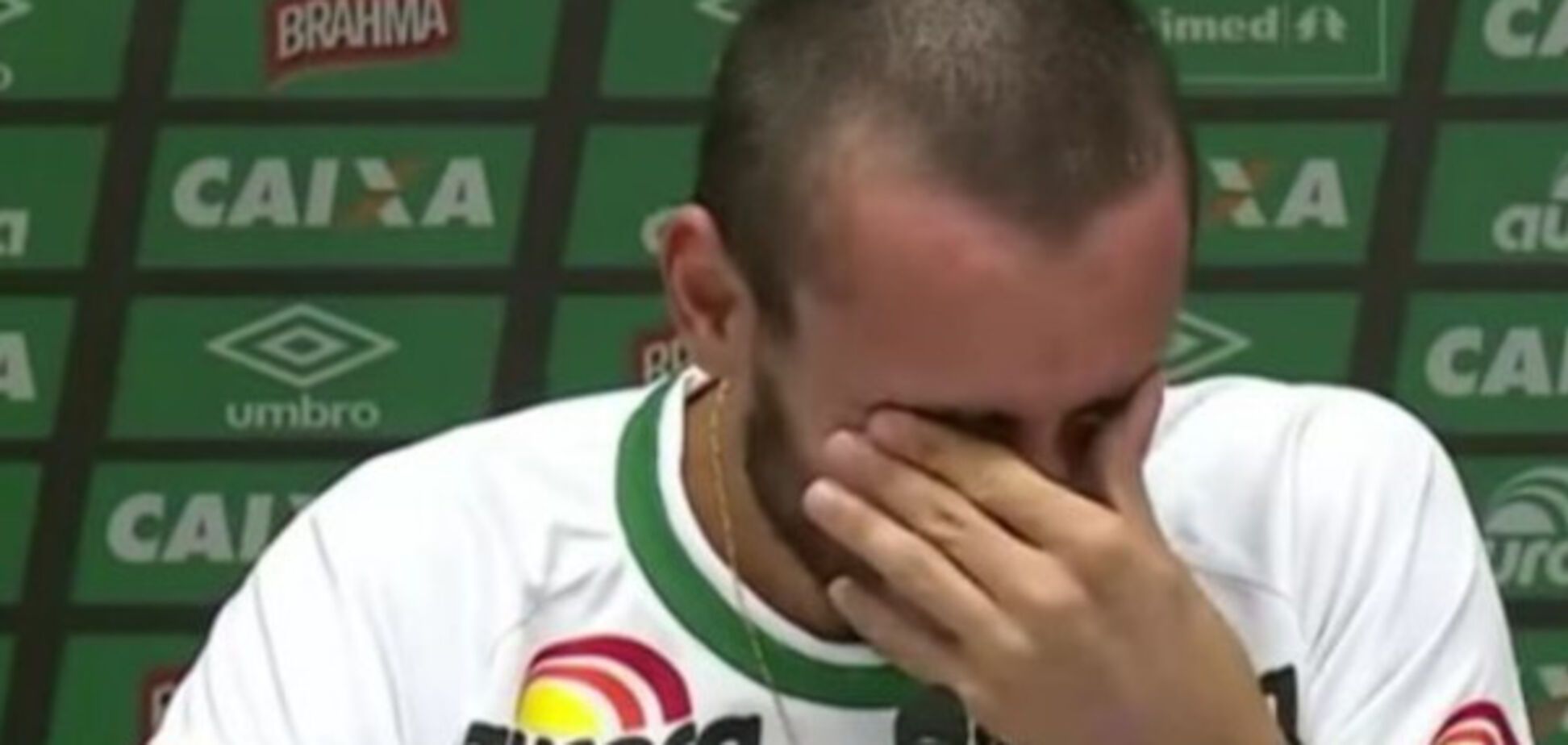 Учасник авіакатастрофи з бразильськими футболістами розповів, як він вижив