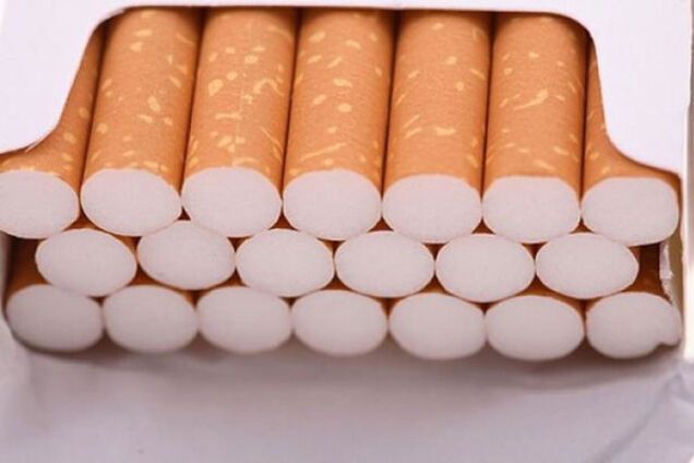 СМИ: Кубив хочет повысить цены на сигареты минимум до 25 гривен