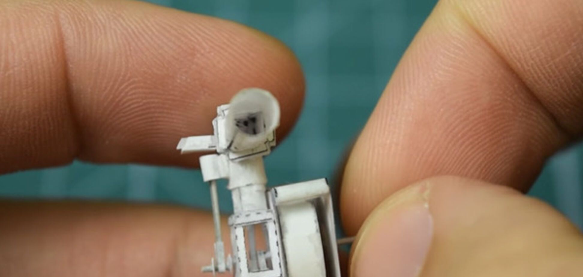 миниатюрный двигатель из бумаги