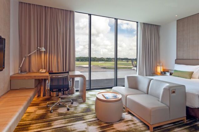 отель Crowne Plaza в сингапурском аэропорту Чанги